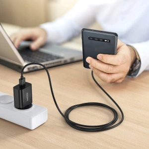 Kup Ładowarka sieciowa Choetech Q5003 QC3.0 18W 3A + kabel USB-A/USB-C 1m czarny - CHT96 - {ean13} - Sklep Home Screen