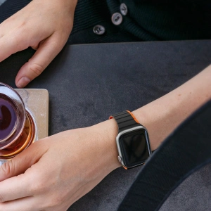 Kup Pasek magnetyczny Dux Ducis Strap (LD Version) Apple Watch 4/5/6/7/SE/8/9/10 40/41/42mm czarno-pomarańczowy - DDS1735 - {ean13} - Sklep Home Screen