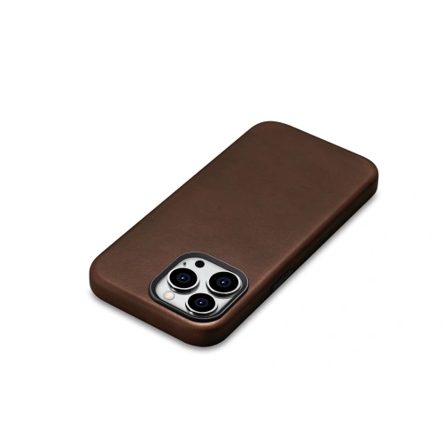 Kup Etui iCarer Oil Wax Premium Leather MagSafe Apple iPhone 15 Pro hnědý - ICR493 - {ean13} - Sklep Home Screen