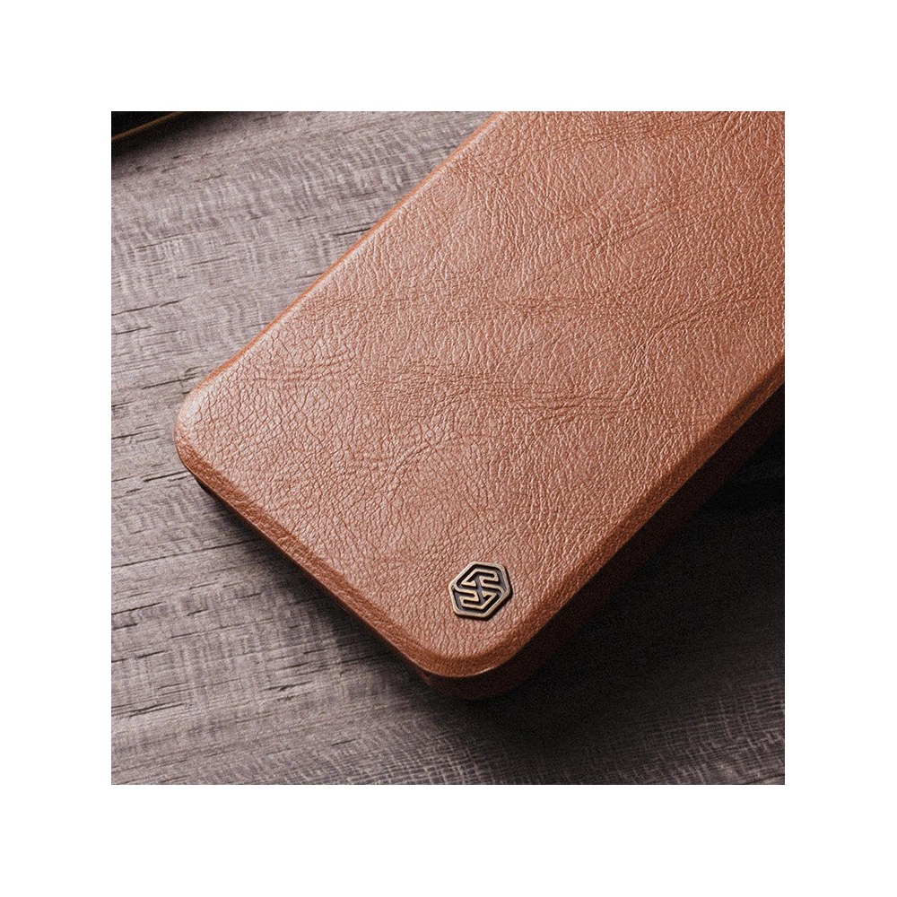 Etui z klapką Nillkin Qin Leather Pro z osłoną aparatu Apple iPhone 15 Plus / 14 Plus brązowe