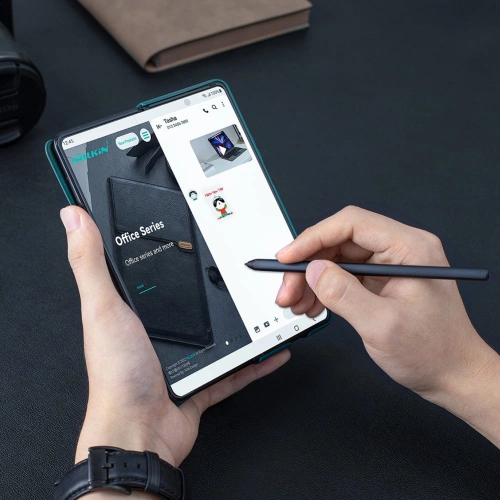 Kup Etui z klapką Nillkin Qin Leather Pro z osłoną aparatu Samsung Galaxy Z Fold 5 złote - NLK1183 - {ean13} - Sklep Home Screen