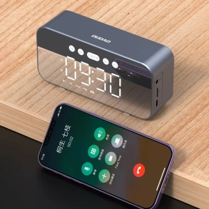 Kup Dudao Difuzor wireless Y17 ceas, ceas cu alarmă, 1200mAh, AUX, FM, BT 5.3 argintiu - DDA277 - {ean13} - Sklep Home Screen