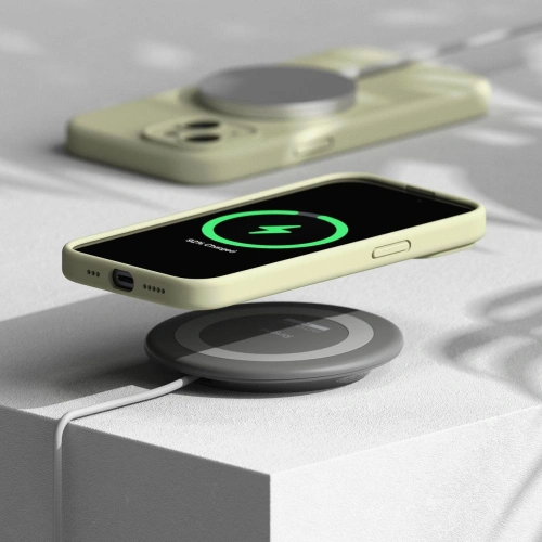 Kup Etui Ringke Silicone Magnetic MagSafe Apple iPhone 15 Napfényzöld - RGK1864 - {ean13} - Sklep Home Screen