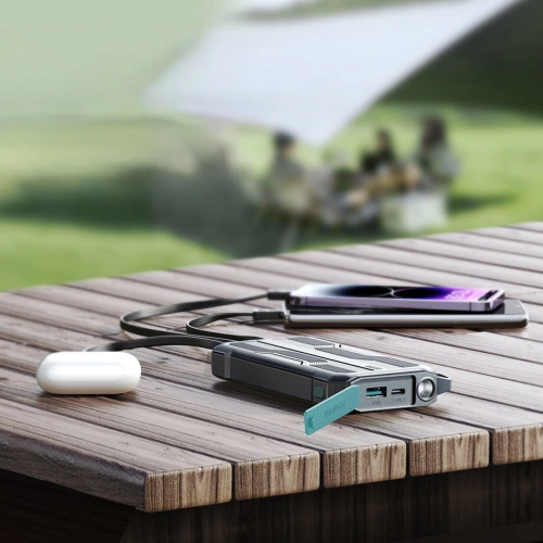 Kup Powerbank Joyroom JR-L016 10000mAh + USB-C / micro USB / Lightning kábelek (fekete) - JYR785 - {ean13} - Sklep Home Screen