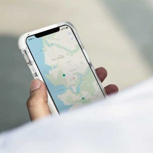 Kup Etui UNIQ Combat Apple iPhone 11 Pro Max biały/blanc white - UNIQ12WHT - {ean13} - Sklep Home Screen