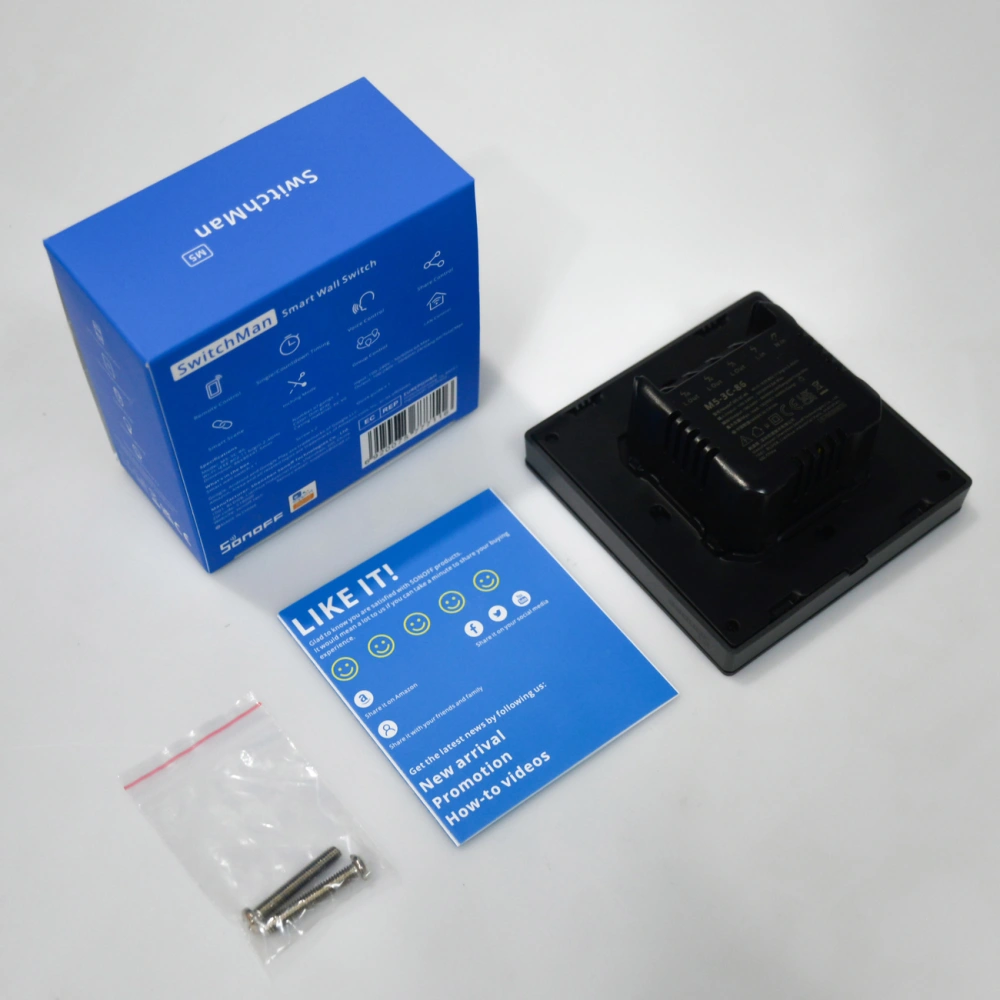 Inteligentny przełącznik ścienny Sonoff (3-kanałowy) czarny