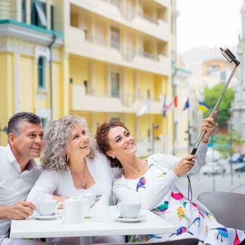 Kup Selfie stick, stativ Bluetooth BlitzWolf BW-BS6 pentru smartphone-uri - BLZ164 - {ean13} - Sklep Home Screen