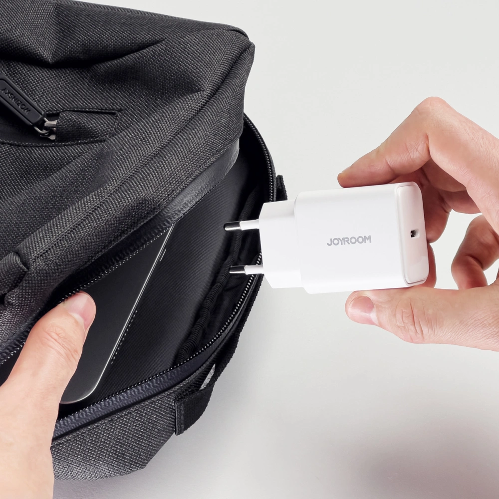 Ładowarka sieciowa Joyroom JR-TCF06 USB-C PD 20W biała