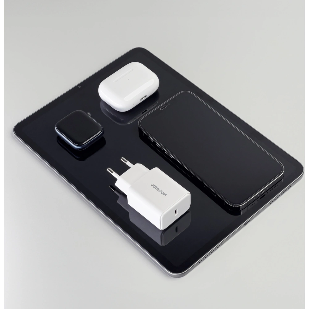 Ładowarka sieciowa Joyroom JR-TCF06 USB-C PD 20W biała
