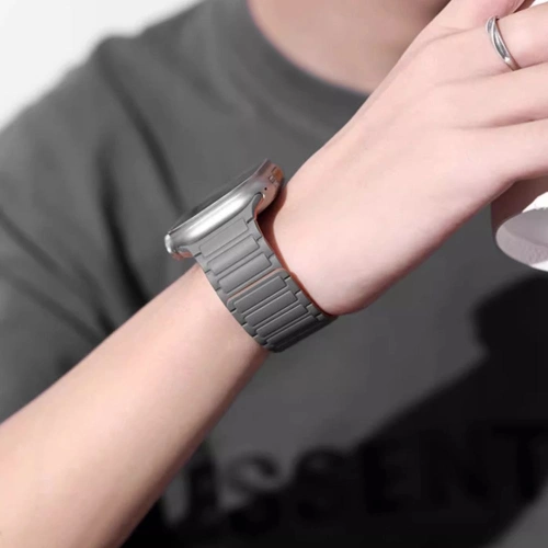Kup Tech-Protect IconBand Magnetic Apple Watch 4/5/6/7/8/9/SE/Ultra 42/44/45/49mm schwarz/rot - THP2818 - {ean13} - Sklep Home Screen