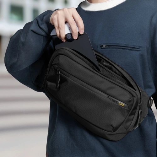 Kup Spigen KD410 Sling Bag Klasden Schwarz - SPN16460 - {ean13} - Sklep Home Screen