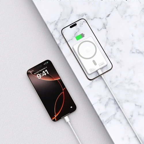 Kup Tech-Protect PB33 LifeMag MagSafe 5000mah powerbank 15W Argintiu - THP3430 - {ean13} - Sklep Home Screen
