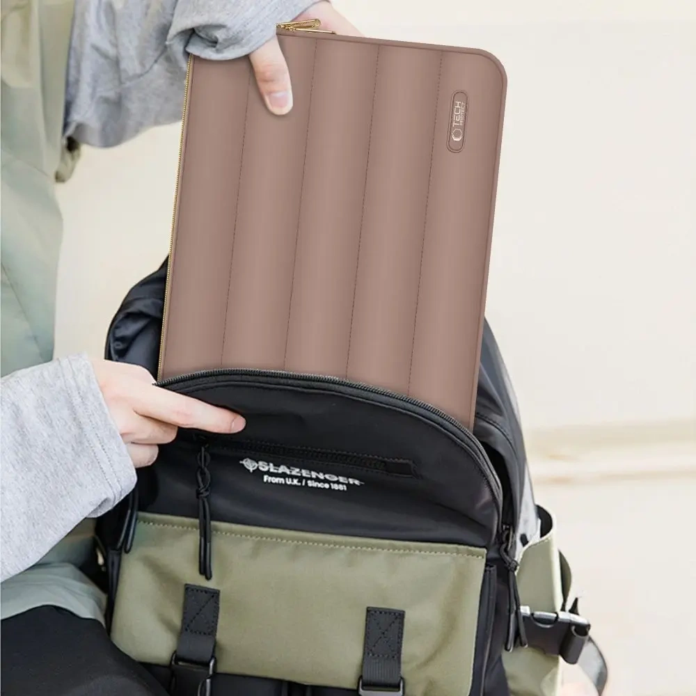 Pokrowiec + torba na akcesoria Tech-Protect Puffy Laptop 15-16 Walnut