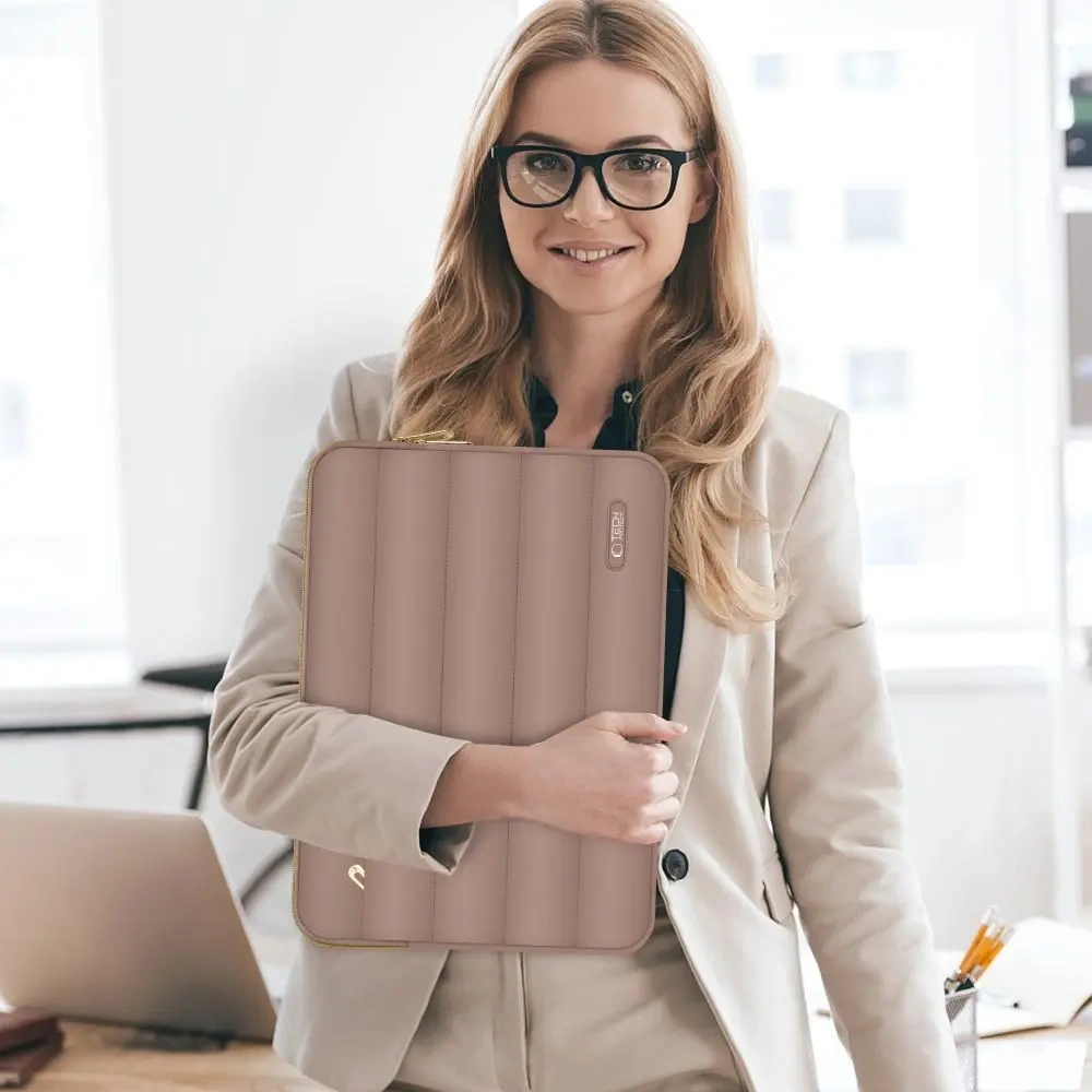 Pokrowiec + torba na akcesoria Tech-Protect Puffy Laptop 15-16 Walnut