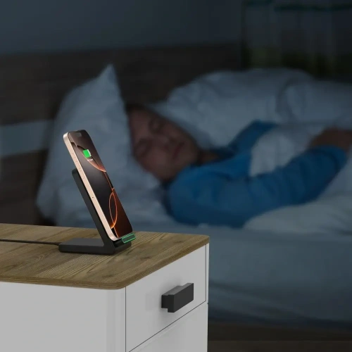 Kup Ładowarka bezprzewodowa Tech-Protect QI15W-A40 Wireless Charger Black - THP3613 - {ean13} - Sklep Home Screen
