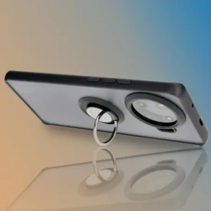 Bizon Case Hybrid Ring Tecno Spark 20 Pro+ rauchig mit einem schwarzen Rahmen