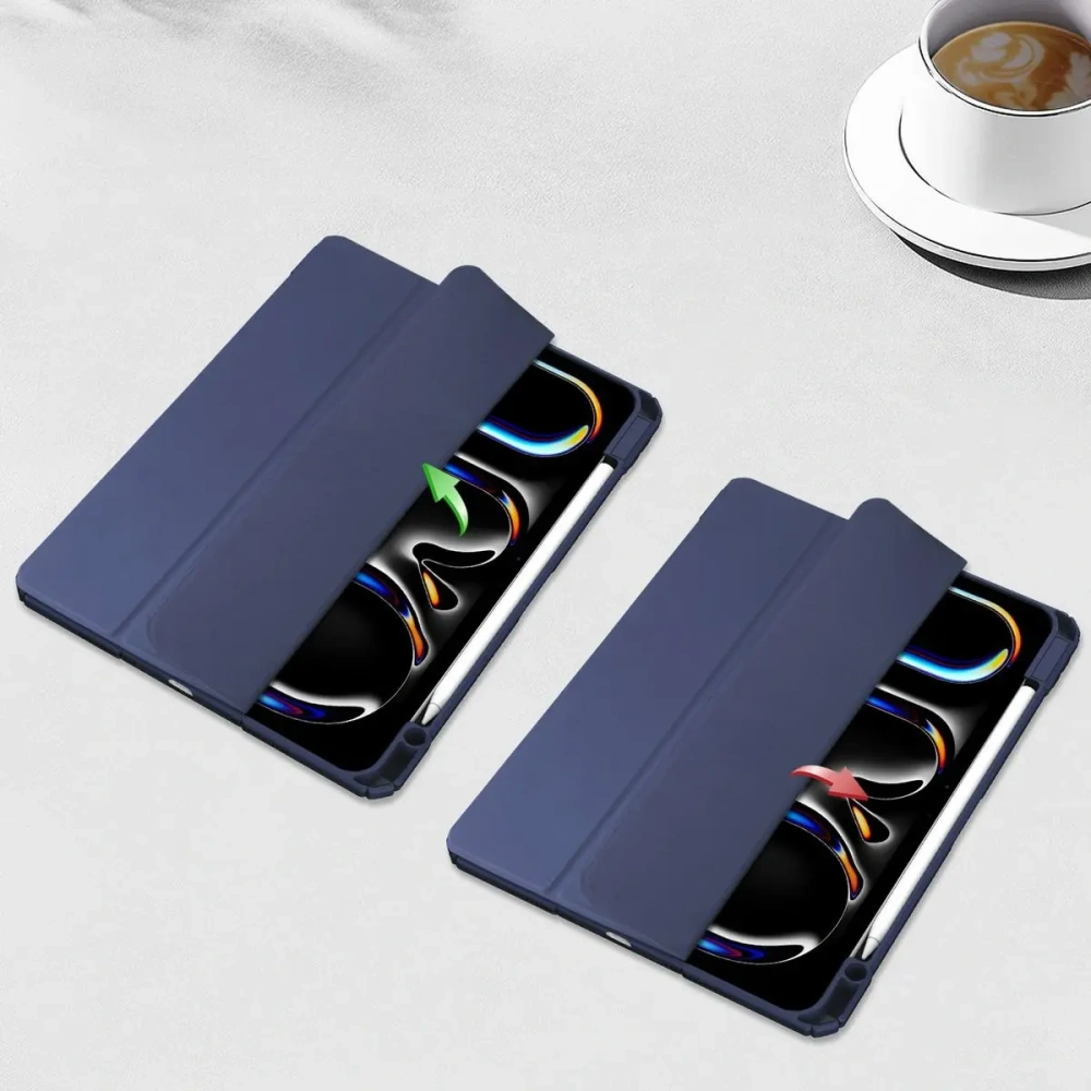 Etui Bizon Case Tab Clear Matt do iPad Pro 13" 7 gen. 2024 granatowe