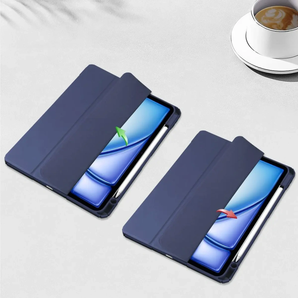 Etui Bizon Case Tab Clear Matt do iPad Air 13" 2024 granatowe