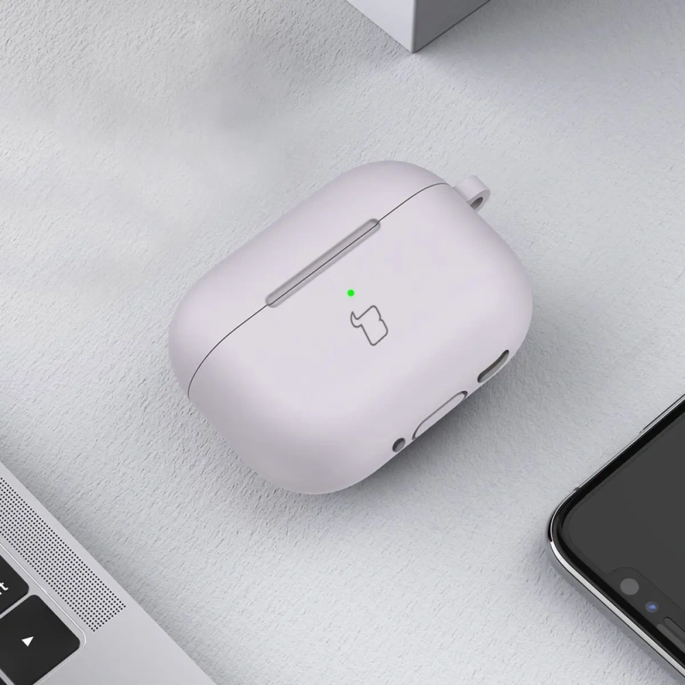 Silikonowe etui z karabińczykiem Bizon Case Headphone Silicone do Apple AirPods 4 jasnofioletowe