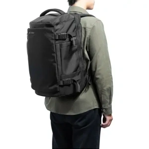Kup Tech-Protect Defender S40 Reise-Laptop-Rucksack 28l Schwarz - THP3740 - {ean13} - Sklep Home Screen