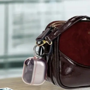 Elastické pouzdro s karabinovým klipem Bizon Case Headphone Clear do Samsung Galaxy Buds 3/3 Pro průhledně-růžové