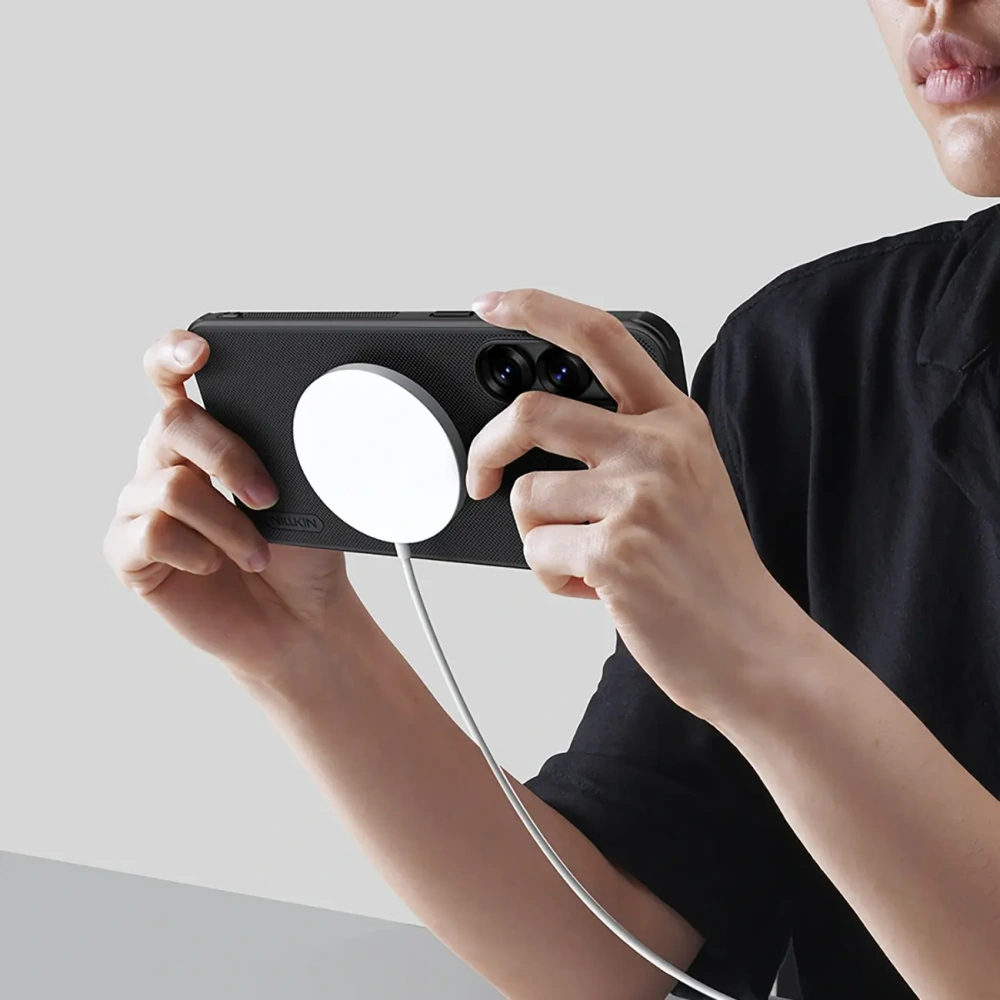 Etui Nillkin Super Frosted Shield Pro Magnetic Case Samsung Galaxy S25+ Plus MagSafe czarne