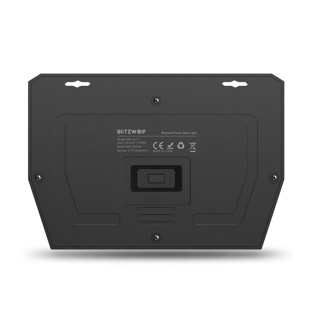 Zewnętrzna lampa solarna LED Blitzwolf BW-OLT1 z czujnikiem ruchu i zmierzchu, 2200mAh