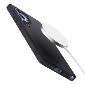Kup Spigen Silicone Fit Mag MagSafe Samsung Galaxy S25 Ultra Fekete - SPN16639 - {ean13} - Sklep Home Screen