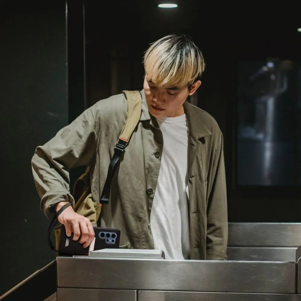 Etui z klapką Spigen Wallet S Samsung Galaxy S25 Ultra Black