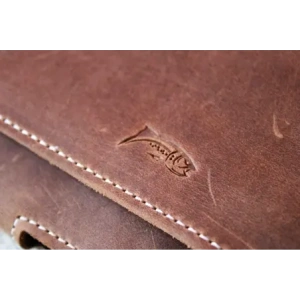 Kup LURESKO FREYA XL Lederholster für den Gürtel, Handyhülle 165x82x10mm (vintage braun mit weißen Nähten) - LUR3 - {ean13} - Sklep Home Screen