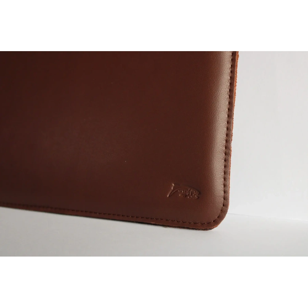 Skórzane etui LURESKO CLAYER XL+ na tablet 290 x 212 x 9mm (brąz gładki)