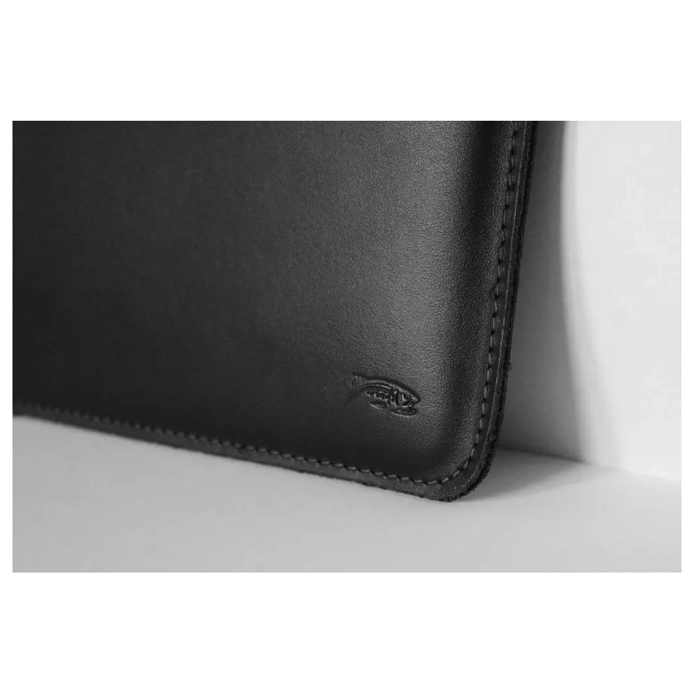 Skórzane etui LURESKO CLAYER XXL na tablet 313 x 222 x 9mm (czarny gładki  czarna nić)