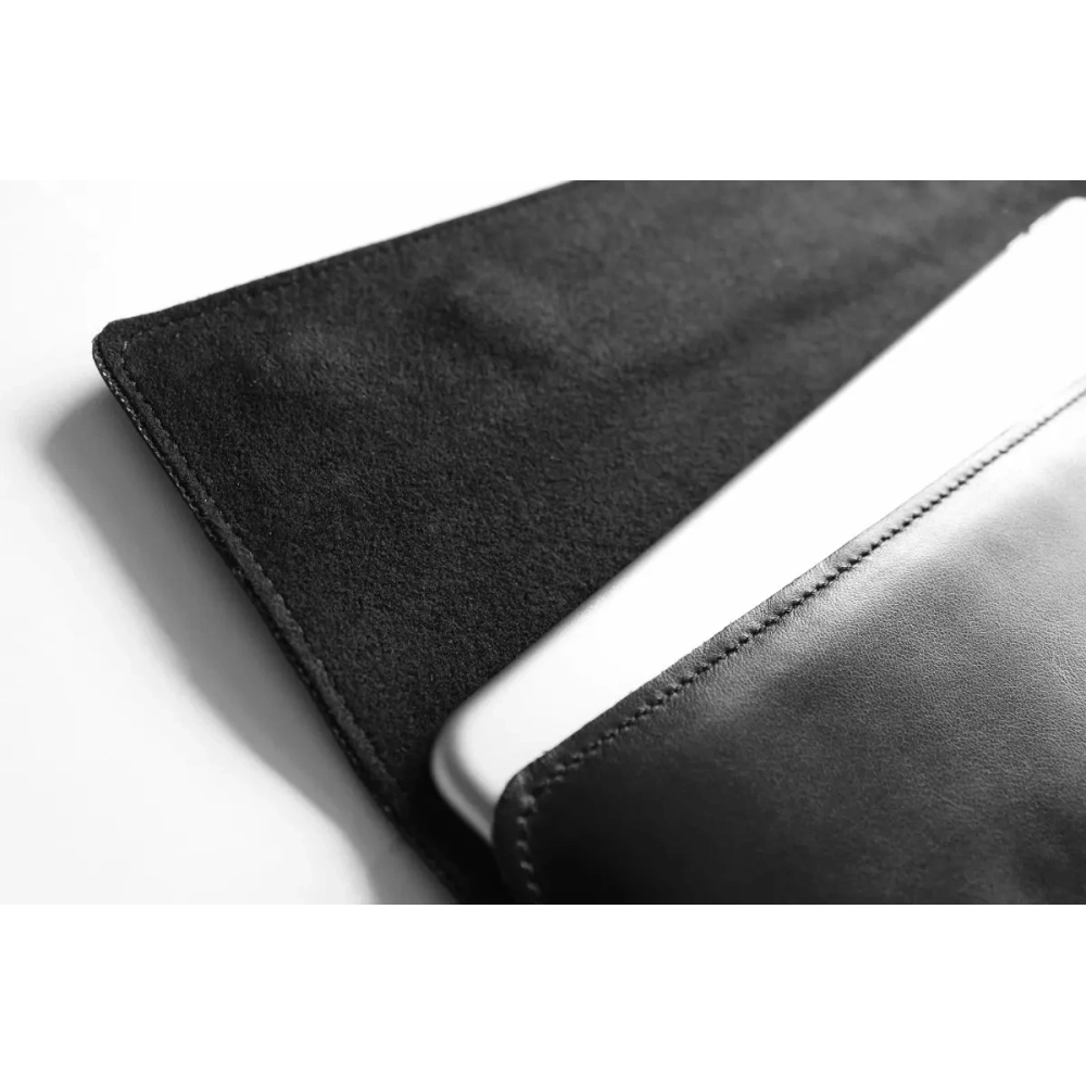 Skórzane etui LURESKO CLAYER XL2 GKL na tablet 249 x 181 x 9mm (czarny gładki  czarna nić)