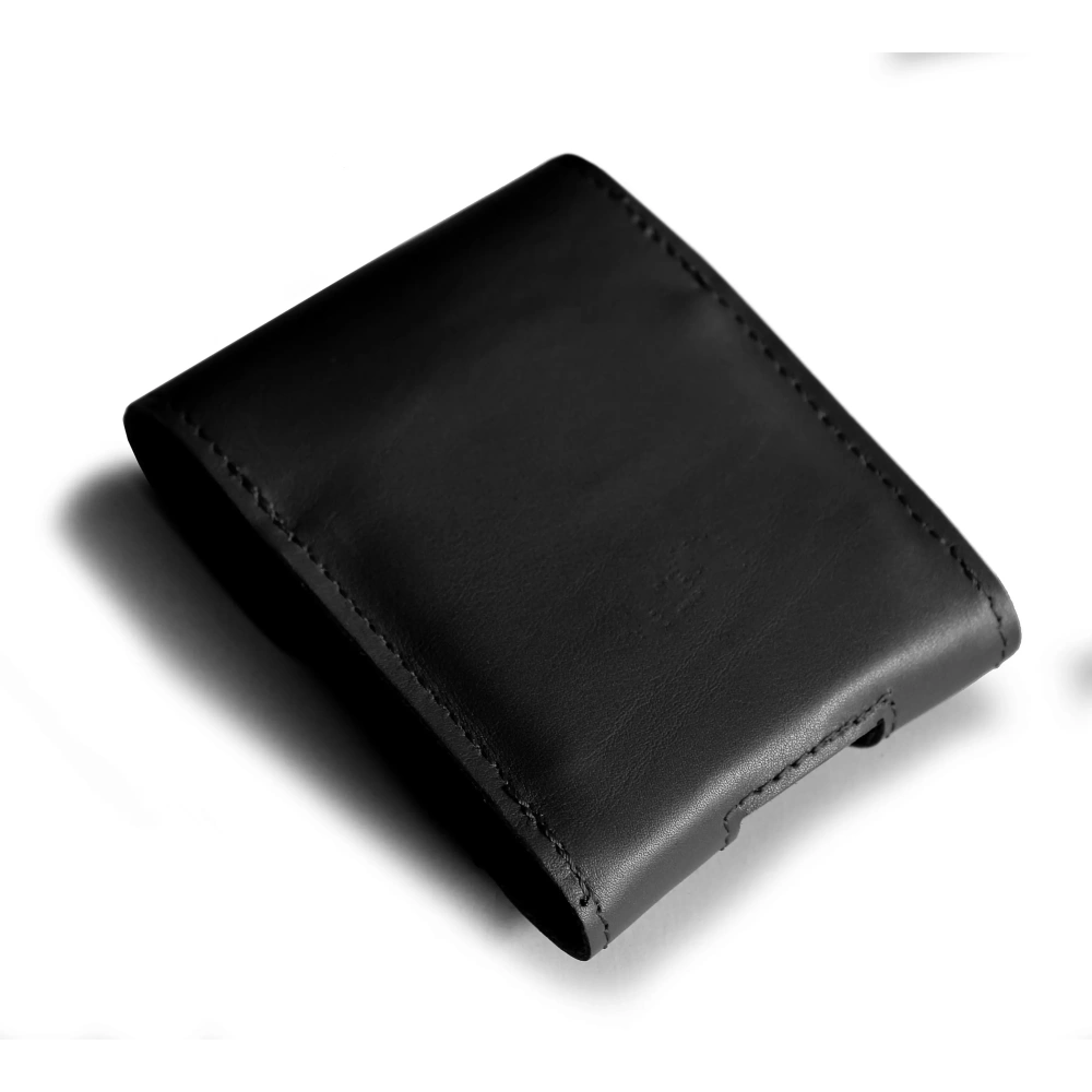 Skórzane etui ochronne LURESKO FLIP SLEEVE M do Samsung Galaxy Z Flip 3/4/5/6 Motorola Razr 50 / 40 Ultra Huawei Pocket (czarny gładki czarna nić)