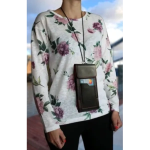 Kup LURESKO HECTOR XXL Lederhülle / Gürteltasche / Loop Holster vertikal 167x78x10mm (schwarz glatt mit roten Nähten und rotem Innenfutter) - LUR127 - {ean13} - Sklep Home Screen