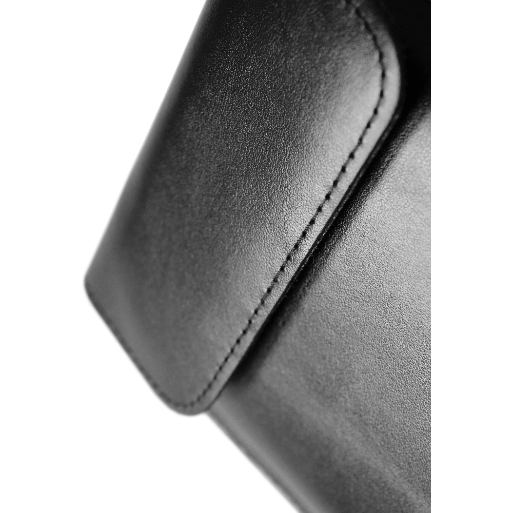 Skórzane etui LURESKO CLAYER S na ebook 162x113x9mm (magnes)(czarny gładki czarna nić)