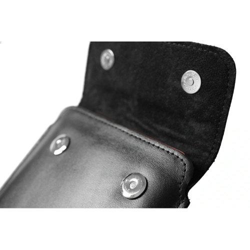 Buy LURESKO CLAYER S leather case for ebook 162x113x9mm (magnet) (black smooth with black thread) - LUR133 - {ean13} - Home Screen Store Europe