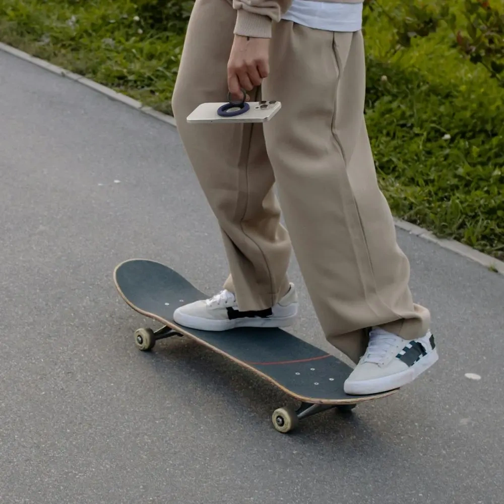 Uchwyt magnetyczny Spigen Nano Pop MagSafe Phone Ring Blueberry Navy