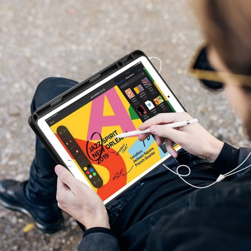 Kup Etui ESR Sentry Stand Apple iPad 10.2 2019 Černé - ESR194BLK - {ean13} - Sklep Home Screen