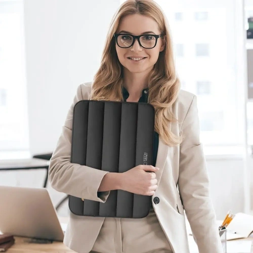 Kup Tech-Protect Fluffy Laptop 15-16 Schwarz - THP4214 - {ean13} - Sklep Home Screen