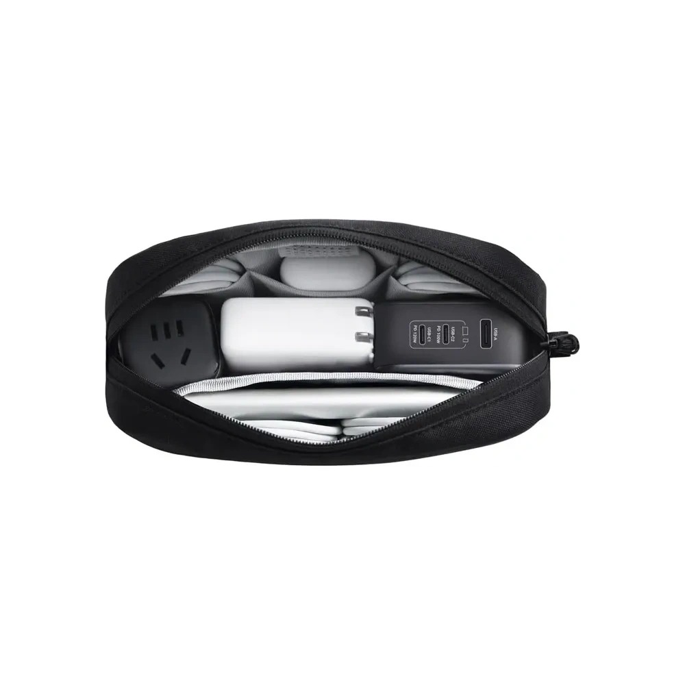 Organizer podróżny na akcesoria elektroniczne UGREEN LP930 rozmiar M (czarny)