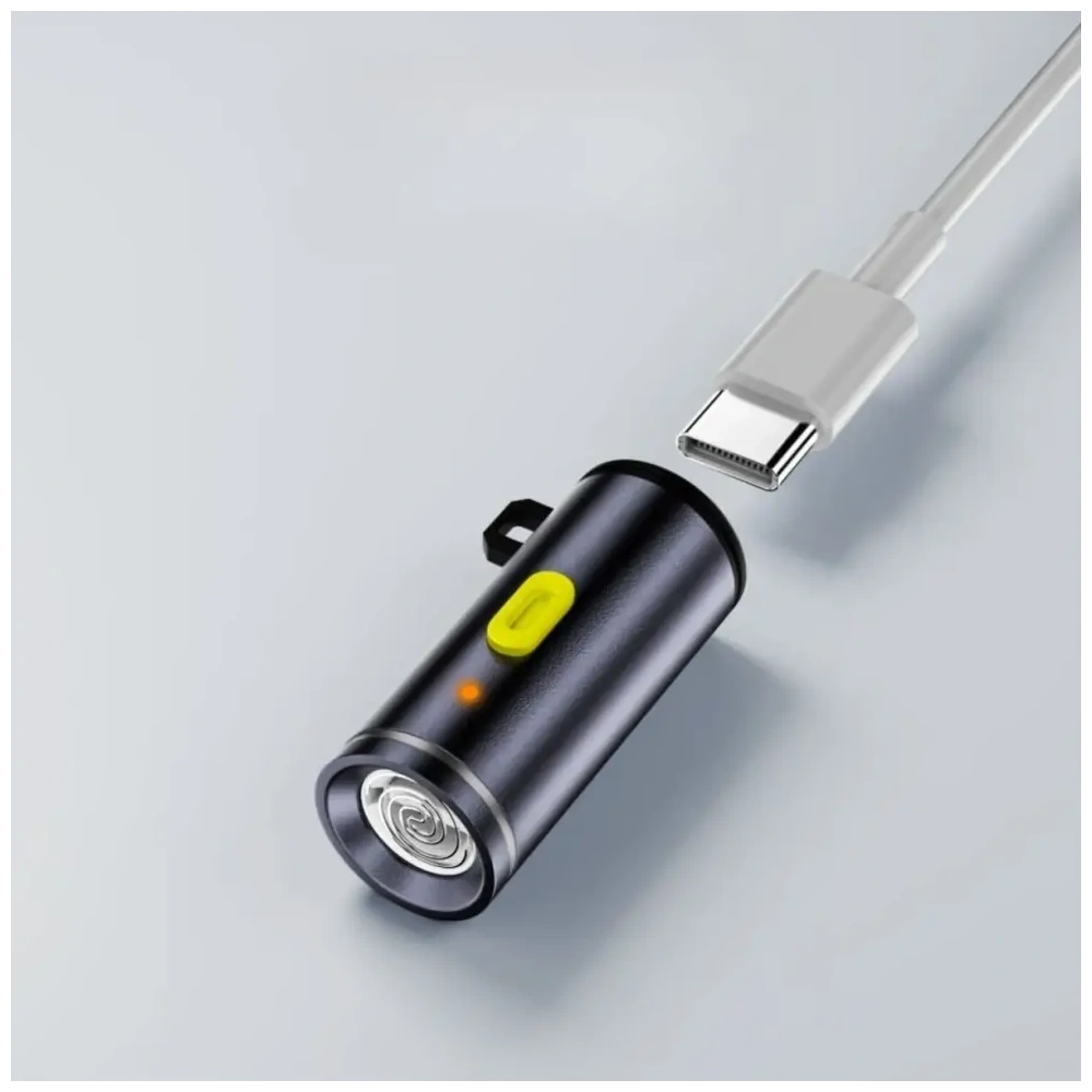 Zestaw akcesoriów 4w1 4smarts Explorer kabel brelok USB-C, adapter USB-C / USB-C, zapalniczka USB-C, latarka USB-C czarny