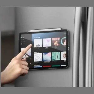 UNIQ Rovus Snapmount Magnetisch 360 Grad Rotierbar Abnehmbar Apple iPad Air 13" 2024 / 13" 2025 schwarz