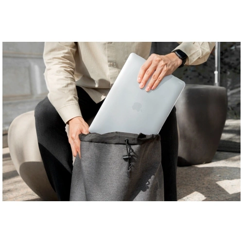 UNIQ Vero Apple MacBook Pro 14" M1/M2/M3/M4 klar