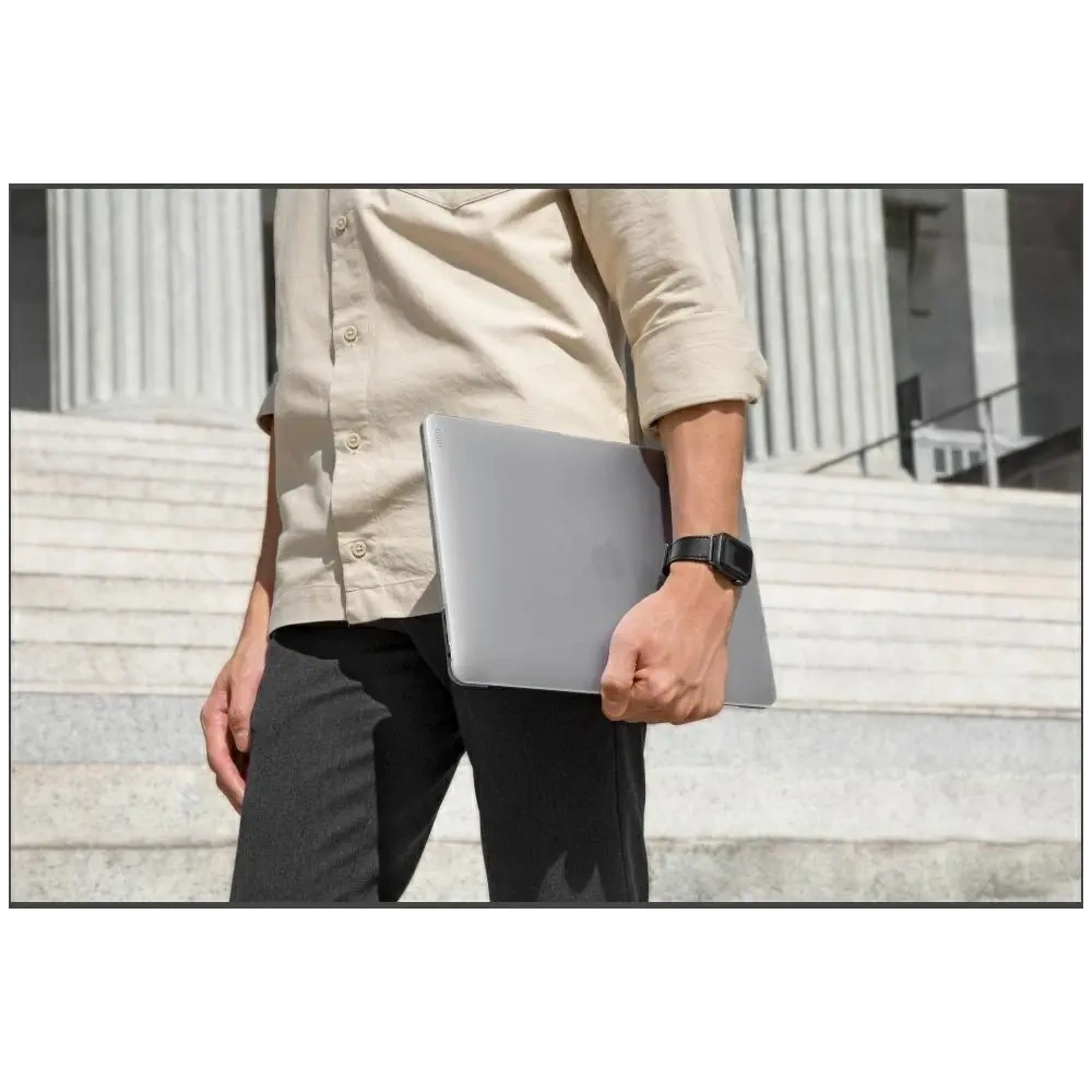 Etui UNIQ Vero do Apple MacBook Pro 14" 2021-2025 (M1/M2/M3/M4/M5) przezroczysty