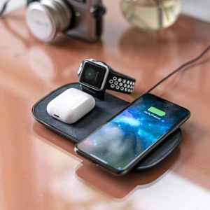 Kup Ładowarka bezprzewodowa do Apple Watch, AirPods, iPhone Mophie 3-in-1 Wireless Charging Pad - MPH014 - {ean13} - Sklep Home Screen
