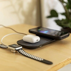 Kup Ładowarka bezprzewodowa Mophie Dual Wireless Charging Pad Apple/Samsung Fast Charge (10W) - MPH030 - {ean13} - Sklep Home Screen