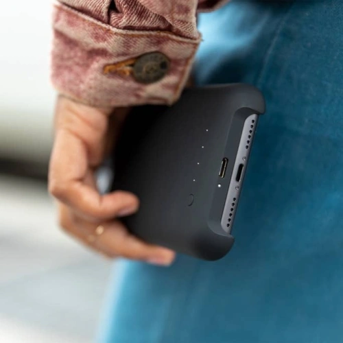 Kup Etui Mophie Juice Pack Access 2000mAh Apple iPhone 11 (fekete) - MPH031BLK - {ean13} - Sklep Home Screen