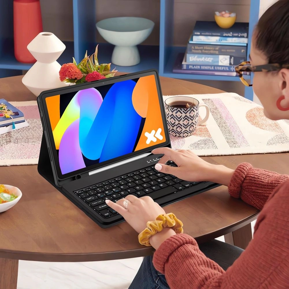 Etui z klapką Tech-Protect SmartCase Pen + Keyboard do Lenovo Idea Tab 11.0 TB-336 Black