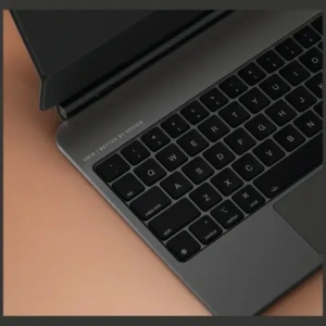 Etui UNIQ Venno Pro Magnetic Smart z klawiaturą do Apple iPad Air 11" 2024/2025 / iPad Air 10.9" 2022/2020 / iPad Pro 11" 2022/2021 caramel